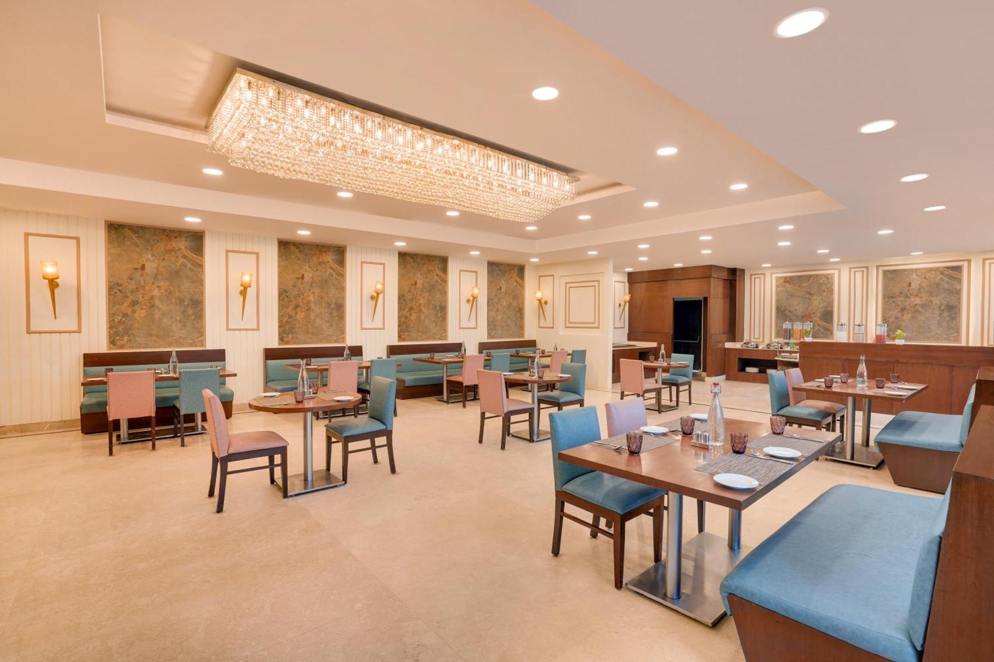 Lemon Tree Hotel, Noida Esterno foto
