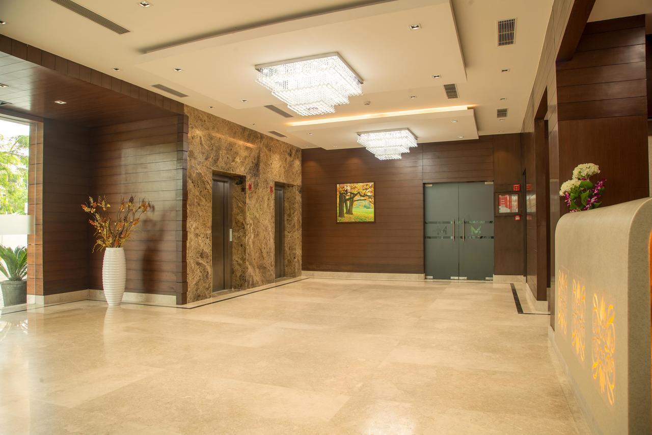 Lemon Tree Hotel, Noida Esterno foto