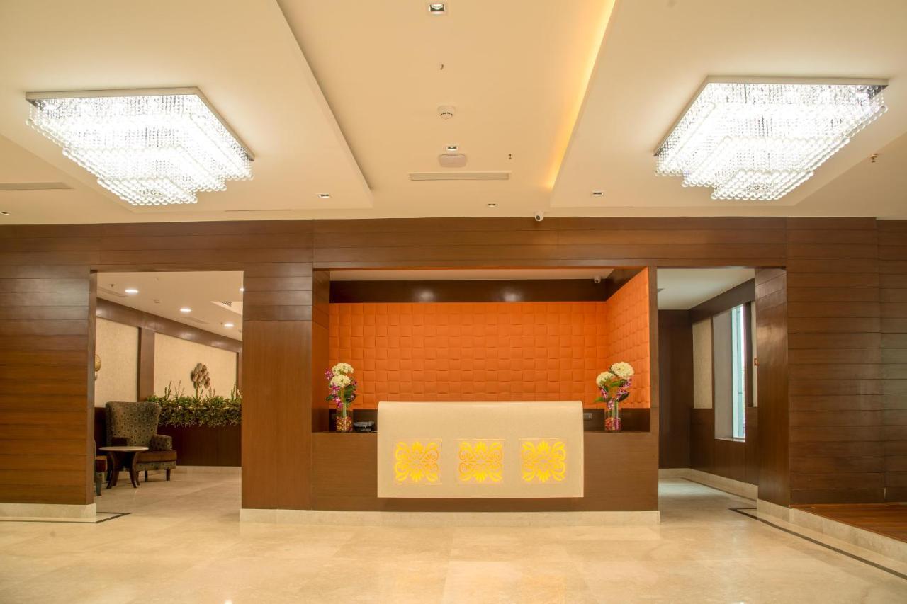Lemon Tree Hotel, Noida Esterno foto