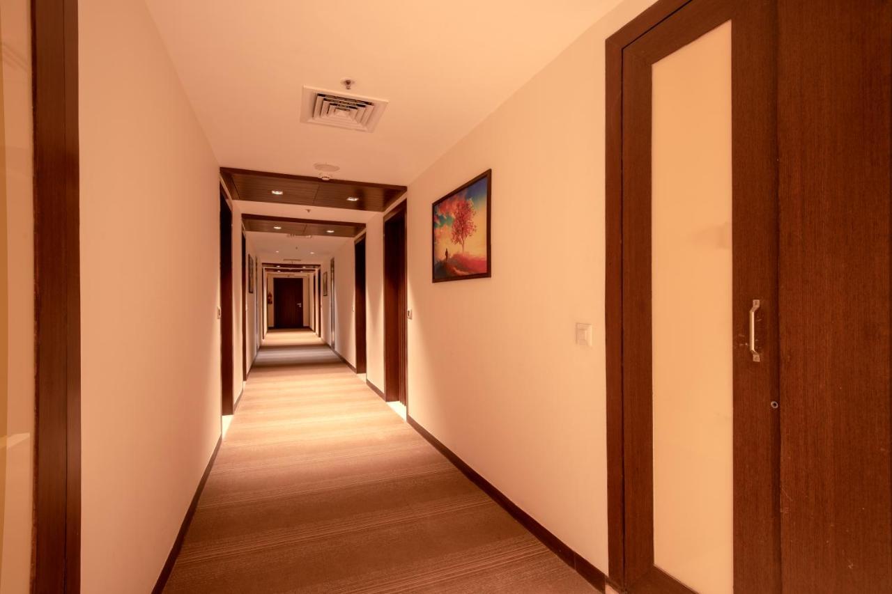 Lemon Tree Hotel, Noida Esterno foto